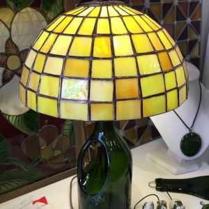 Lampe Tiffany pied bouteille